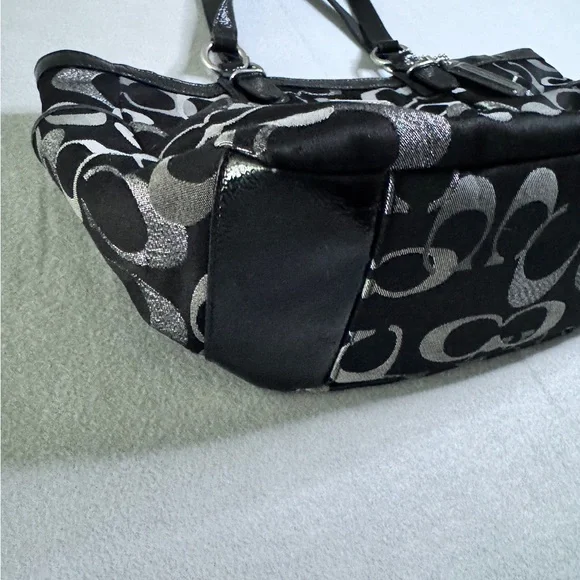 Coach Women's Metallic Silver Black SoHo Signature Shoulder Bag Tote F19664 Y2K - Picture 5 of 16